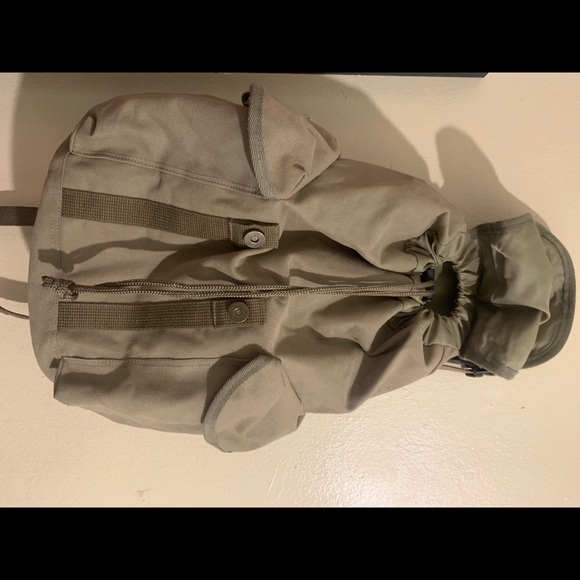 KAMP backpack - Picture 2 of 4